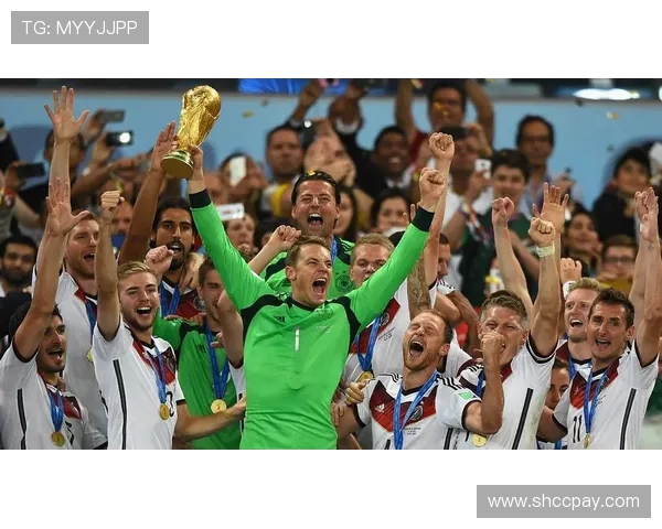 诺伊尔以363场胜利超越穆勒 成为德甲历史胜场数最多球员