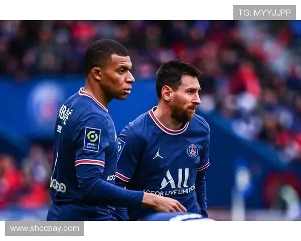 欧冠-姆巴佩点球破门!梅西缺阵 巴黎1-1本菲卡